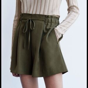 Zara Olive Green High Waisted Paperbag Shorts With Drawstring